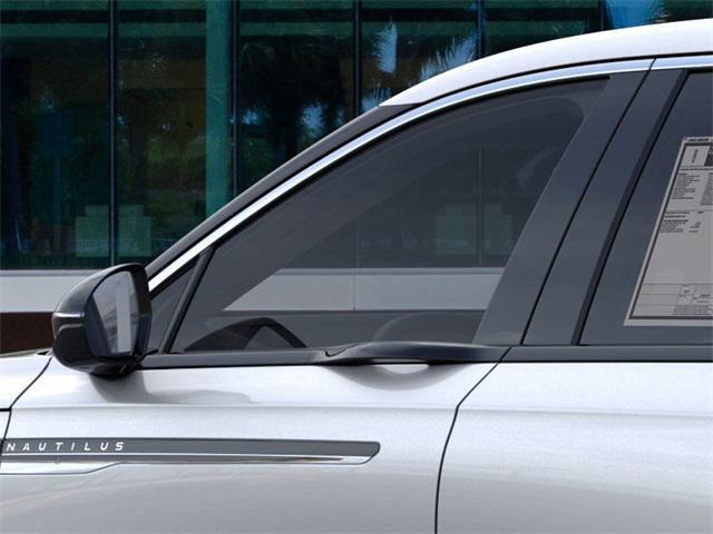 new 2025 Lincoln Nautilus car, priced at $50,626