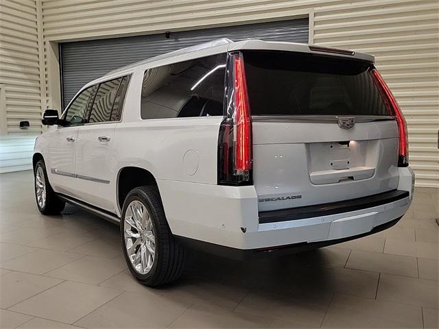 used 2019 Cadillac Escalade ESV car, priced at $36,990