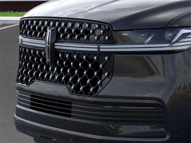 new 2025 Lincoln Navigator car, priced at $117,490