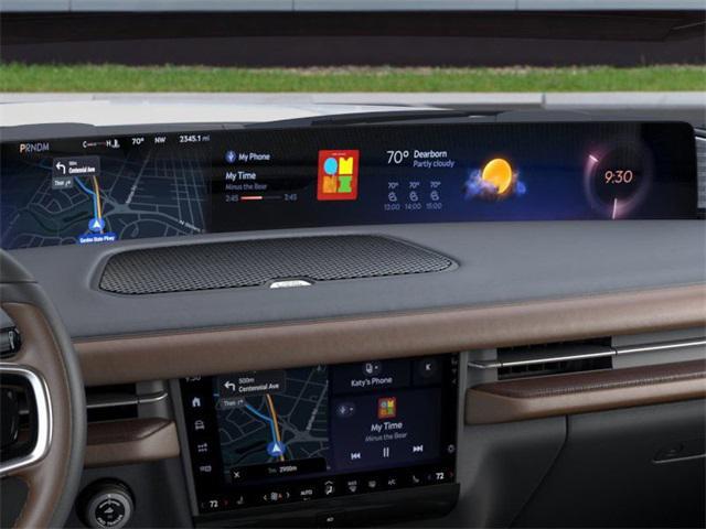 new 2025 Lincoln Navigator car, priced at $105,735