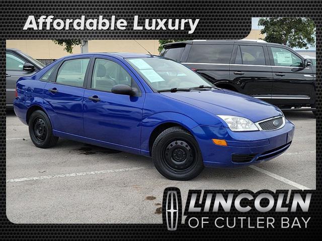 used 2005 Ford Focus car, priced at $2,990