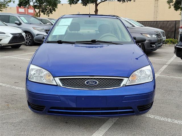 used 2005 Ford Focus car, priced at $2,990