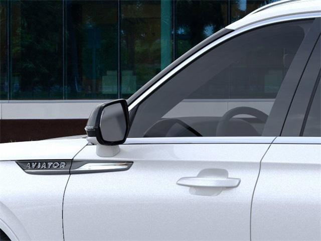 new 2025 Lincoln Aviator car, priced at $89,025
