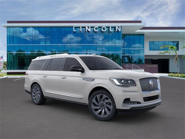 new 2024 Lincoln Navigator car, priced at $95,354