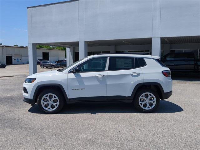 new 2024 Jeep Compass car, priced at $29,556