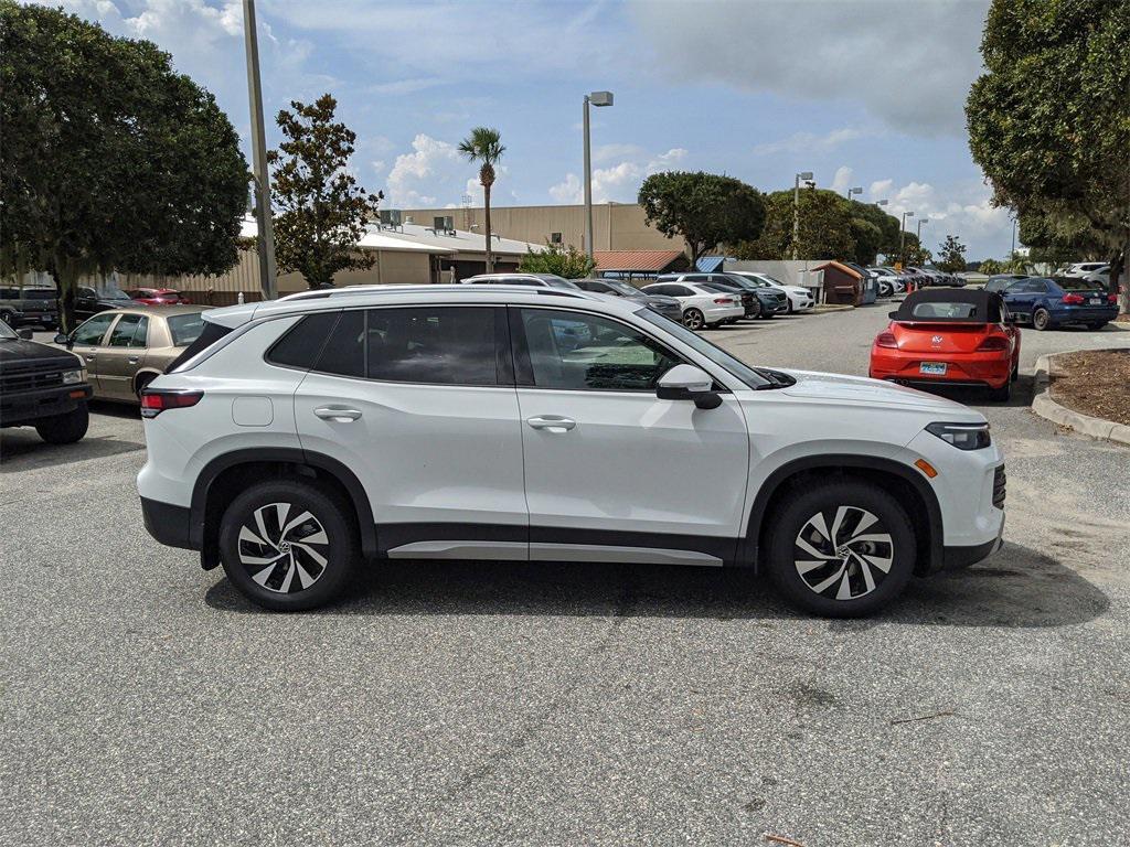 new 2025 Volkswagen Tiguan car, priced at $29,215
