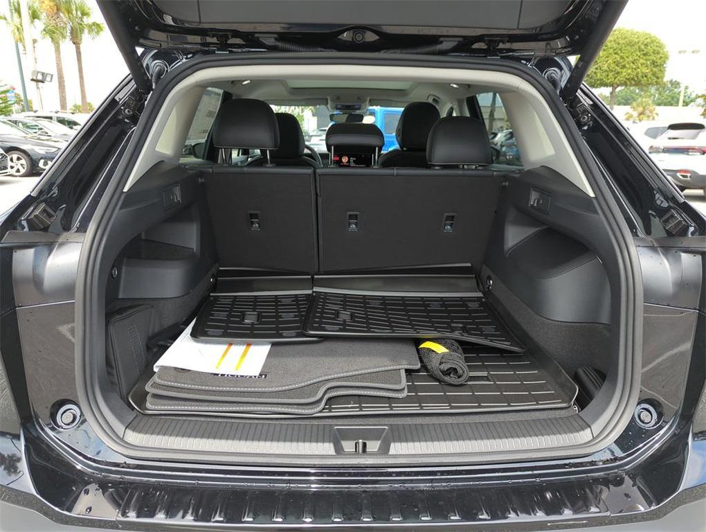 new 2025 Volkswagen Tiguan car, priced at $35,256