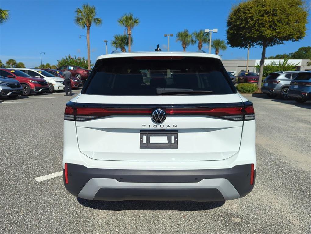 new 2025 Volkswagen Tiguan car, priced at $30,065