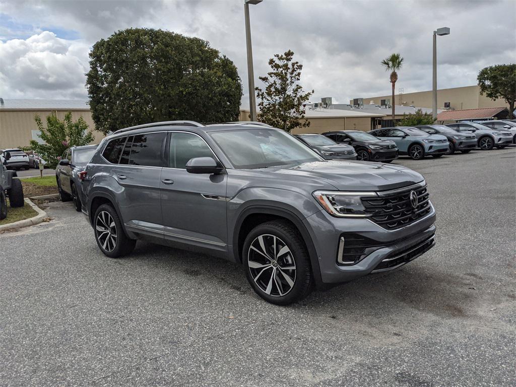 new 2025 Volkswagen Atlas car, priced at $51,866