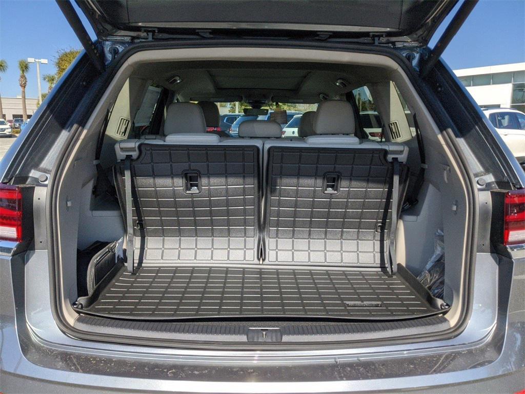 new 2025 Volkswagen Atlas car, priced at $41,149