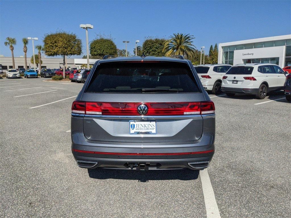 new 2025 Volkswagen Atlas car, priced at $41,149
