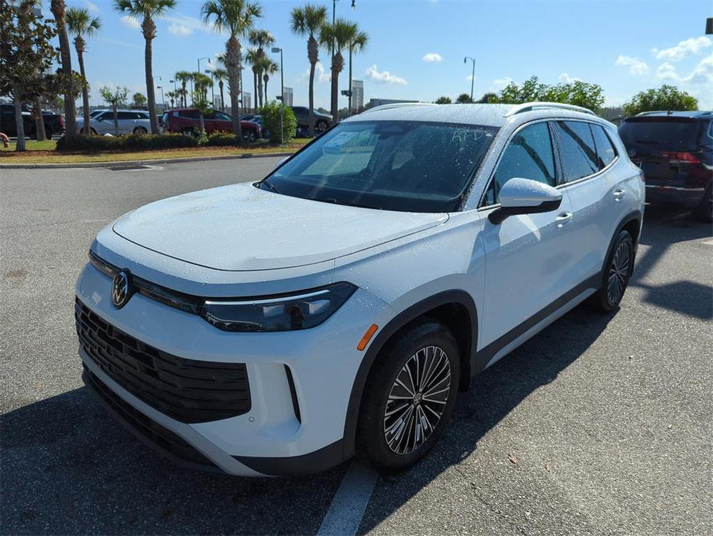 new 2026 Volkswagen Tiguan car, priced at $32,376