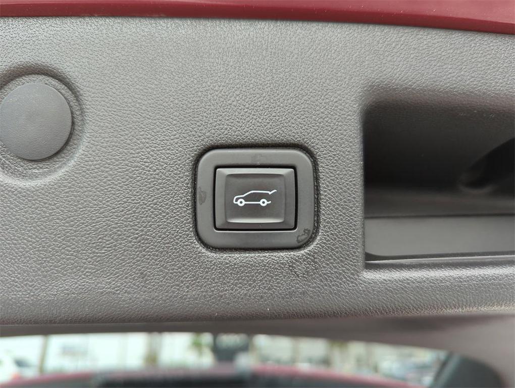 used 2020 Chevrolet Equinox car, priced at $15,944