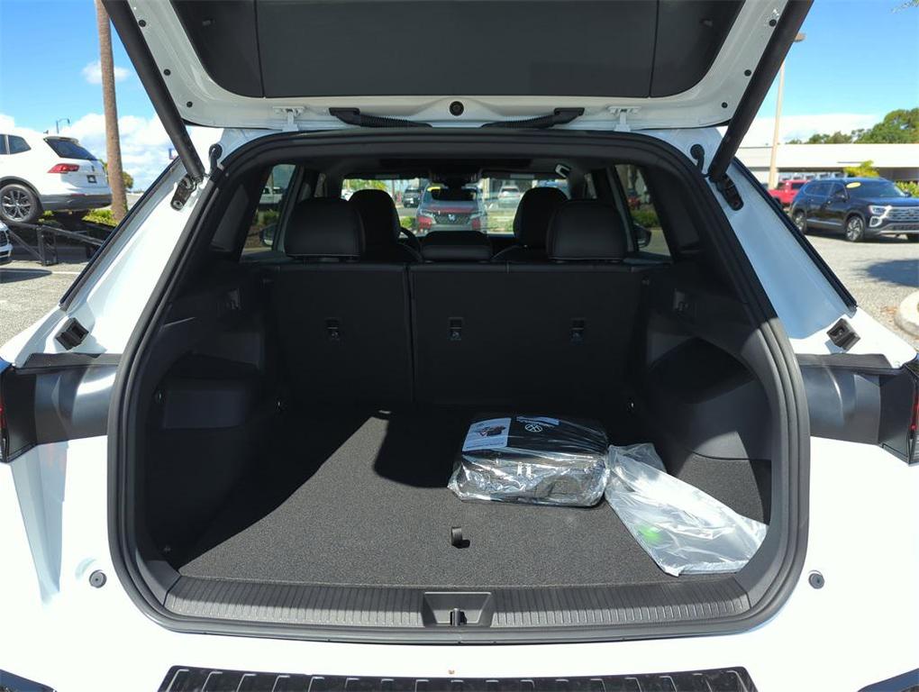 new 2025 Volkswagen Tiguan car, priced at $38,046