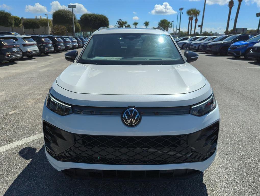 new 2025 Volkswagen Tiguan car, priced at $38,046