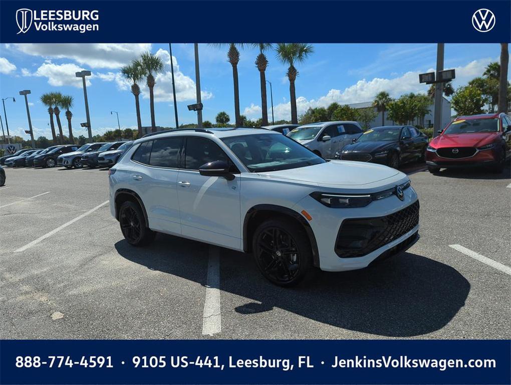new 2025 Volkswagen Tiguan car, priced at $38,046