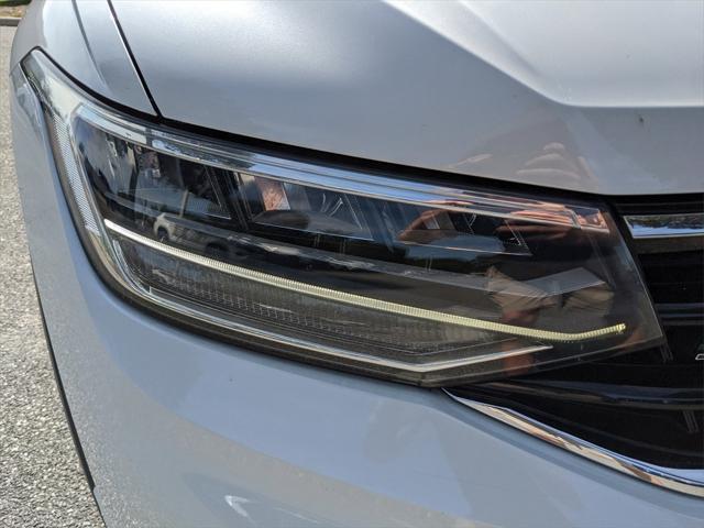 used 2022 Volkswagen Tiguan car, priced at $24,991