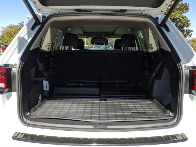 new 2025 Volkswagen Atlas car, priced at $43,175