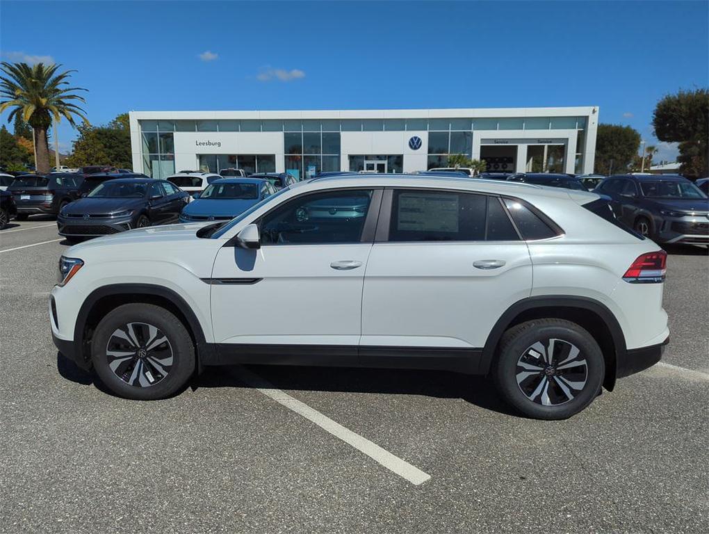 new 2026 Volkswagen Atlas Cross Sport car, priced at $39,450