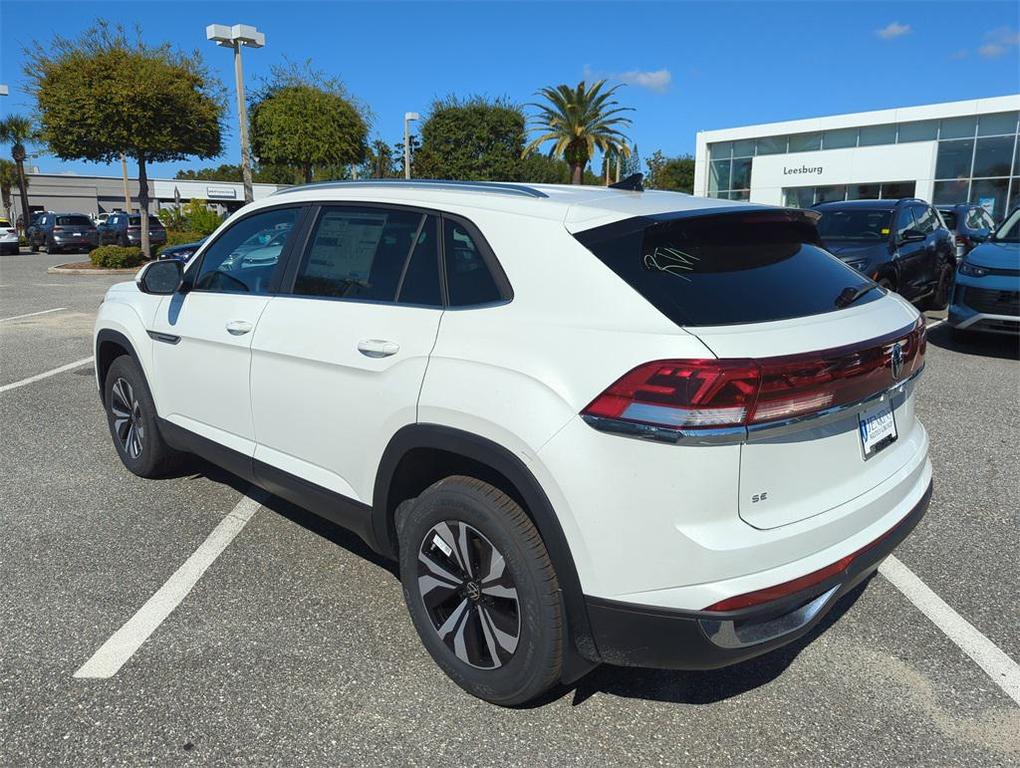 new 2026 Volkswagen Atlas Cross Sport car, priced at $39,450
