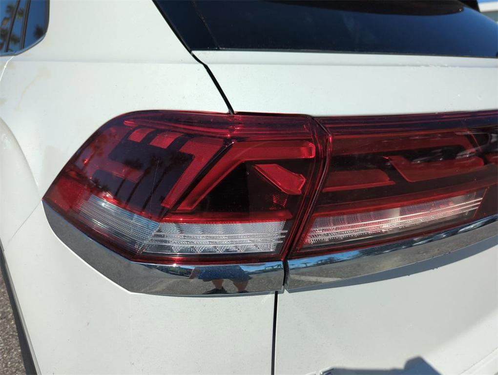 new 2026 Volkswagen Atlas Cross Sport car, priced at $39,450