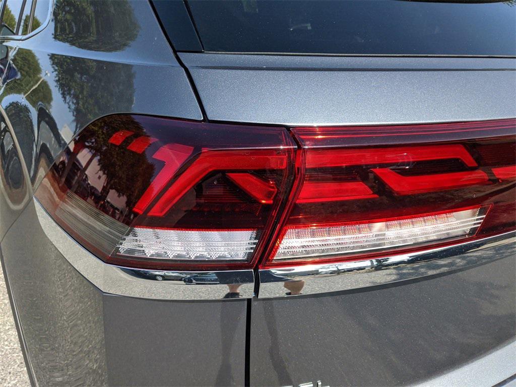 new 2025 Volkswagen Atlas Cross Sport car, priced at $49,896