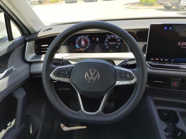 new 2025 Volkswagen Tiguan car, priced at $29,363
