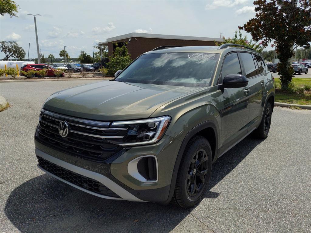 new 2025 Volkswagen Atlas car, priced at $43,869