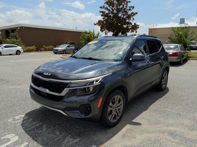 used 2022 Kia Seltos car, priced at $17,105