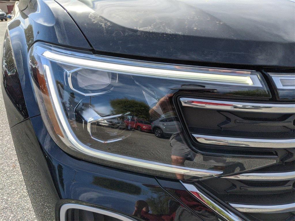 new 2025 Volkswagen Atlas car, priced at $38,069