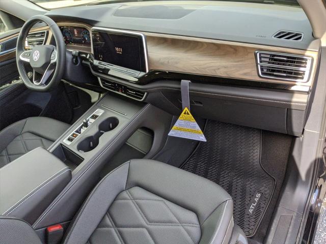 new 2025 Volkswagen Atlas car, priced at $36,754