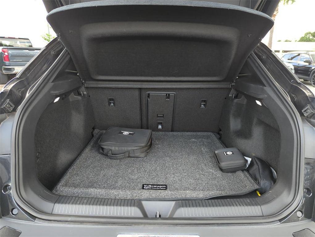 used 2024 Volkswagen ID.4 car, priced at $23,929