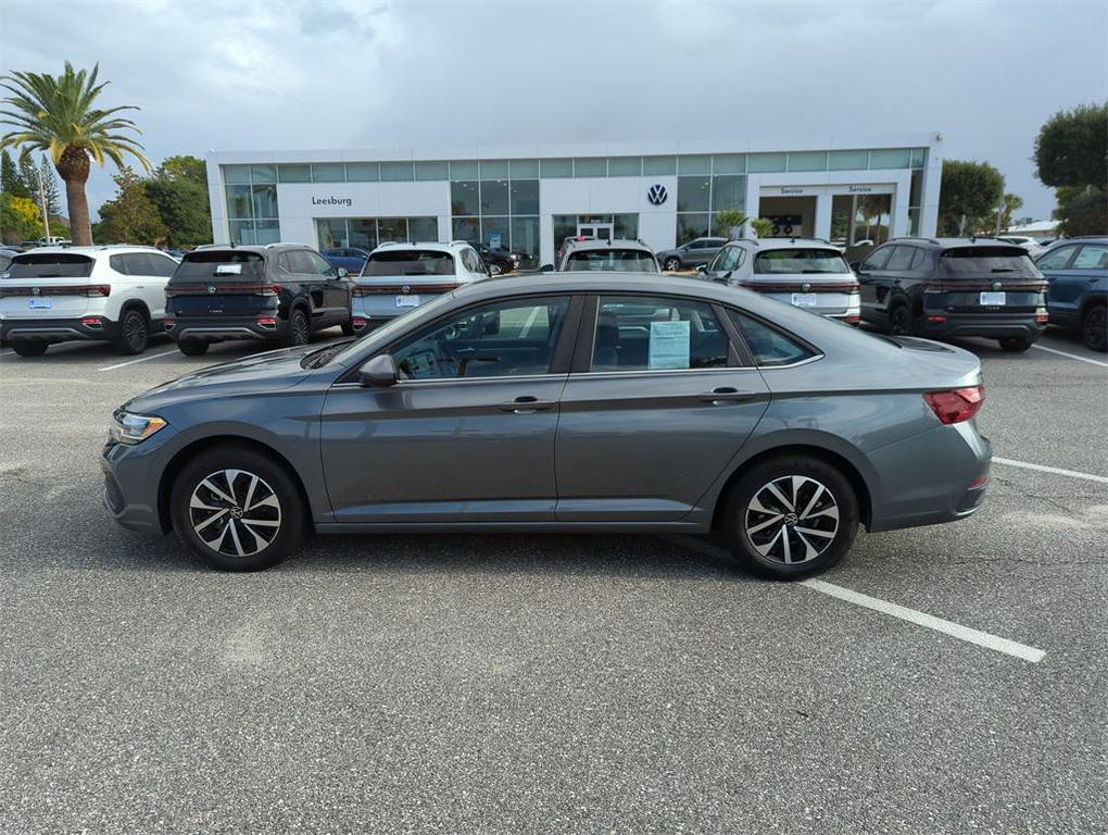 used 2024 Volkswagen Jetta car, priced at $17,995