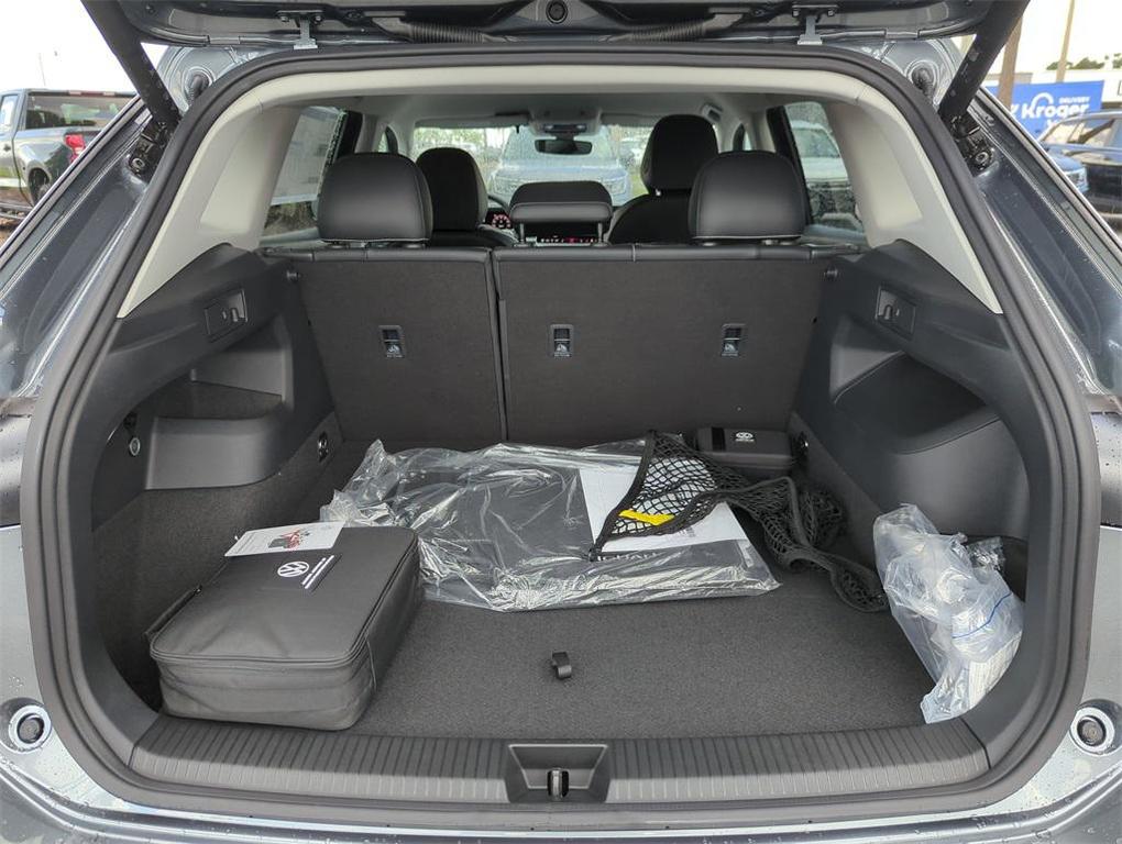 new 2025 Volkswagen Tiguan car, priced at $32,799