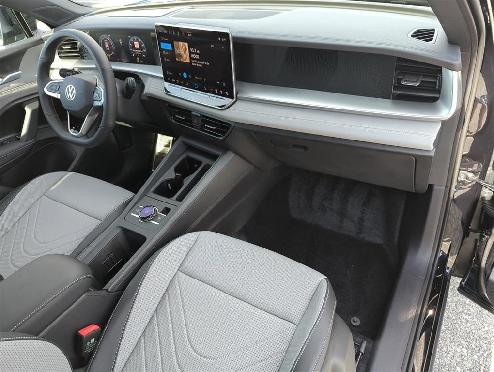 new 2025 Volkswagen Tiguan car, priced at $36,424