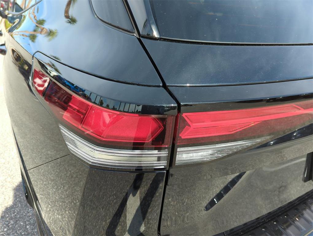 new 2025 Volkswagen Tiguan car, priced at $36,424