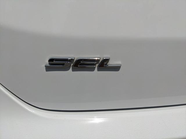 used 2024 Ford Edge car, priced at $25,261