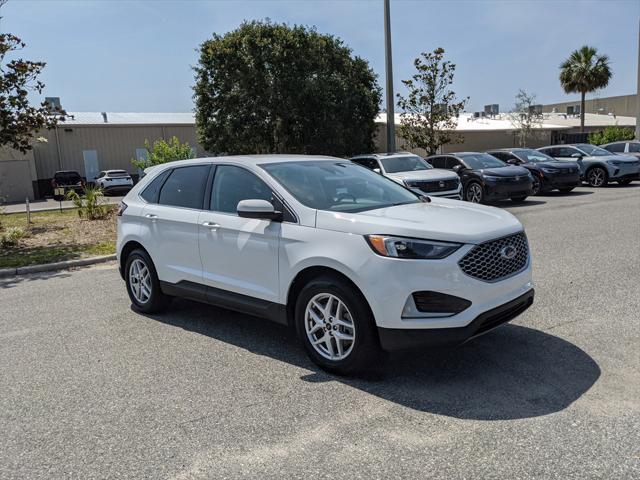 used 2024 Ford Edge car, priced at $25,261