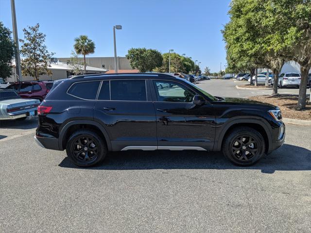 new 2025 Volkswagen Atlas car, priced at $43,175