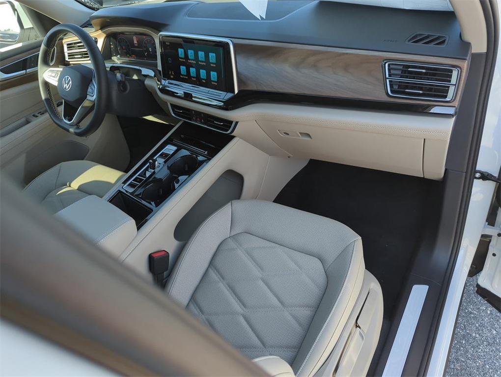 new 2026 Volkswagen Atlas car, priced at $45,785