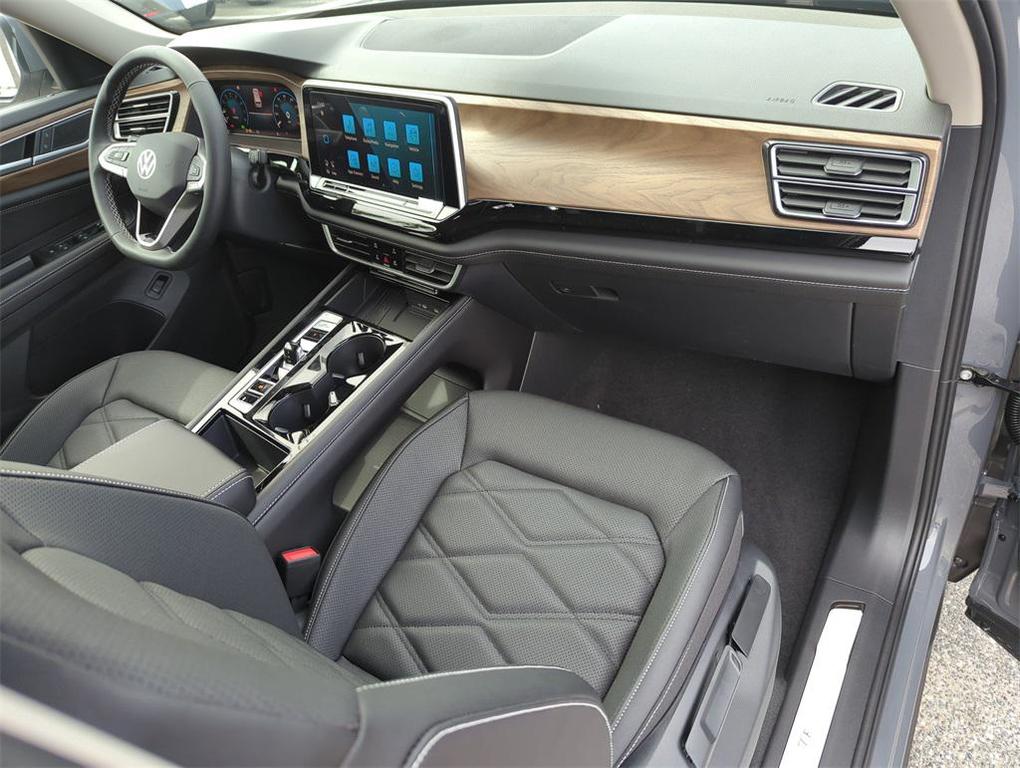 new 2026 Volkswagen Atlas car, priced at $45,998