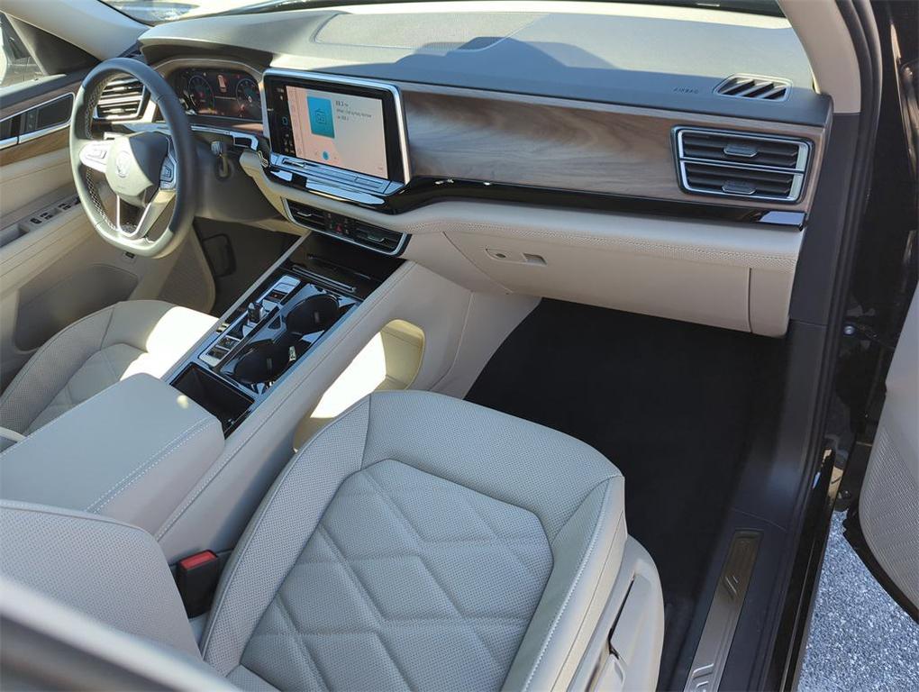 new 2026 Volkswagen Atlas car, priced at $45,543