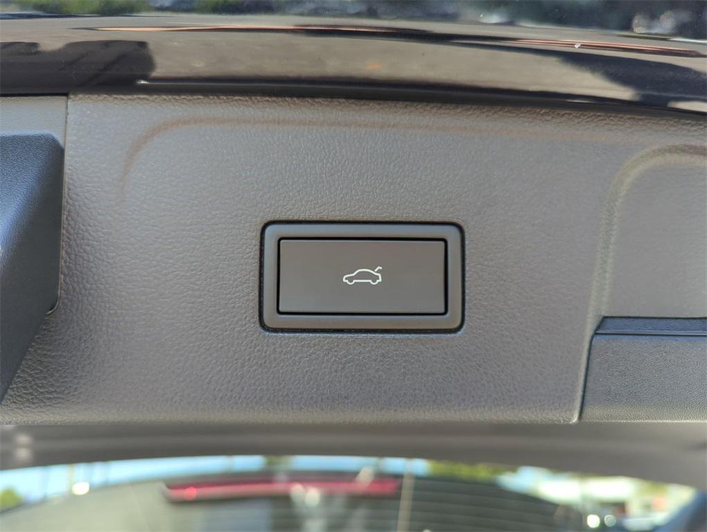 new 2026 Volkswagen Atlas car, priced at $45,543