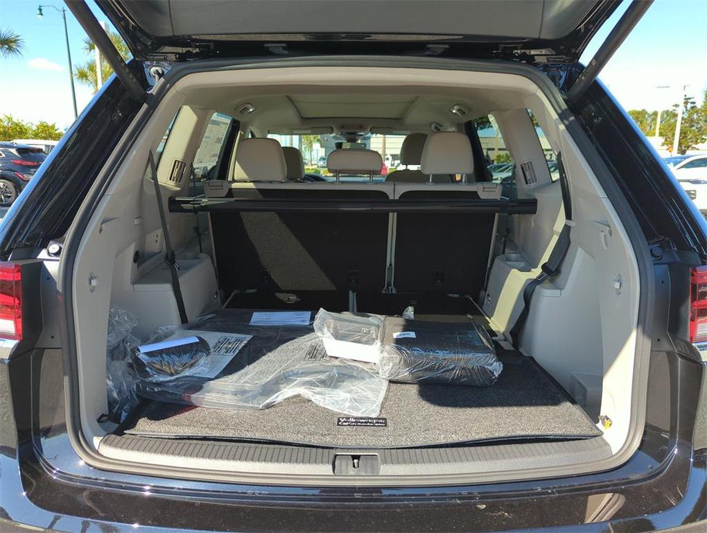 new 2026 Volkswagen Atlas car, priced at $45,543