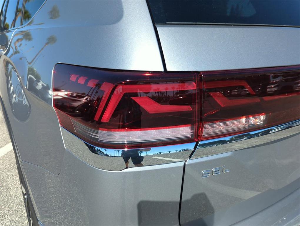 new 2026 Volkswagen Atlas car, priced at $55,998