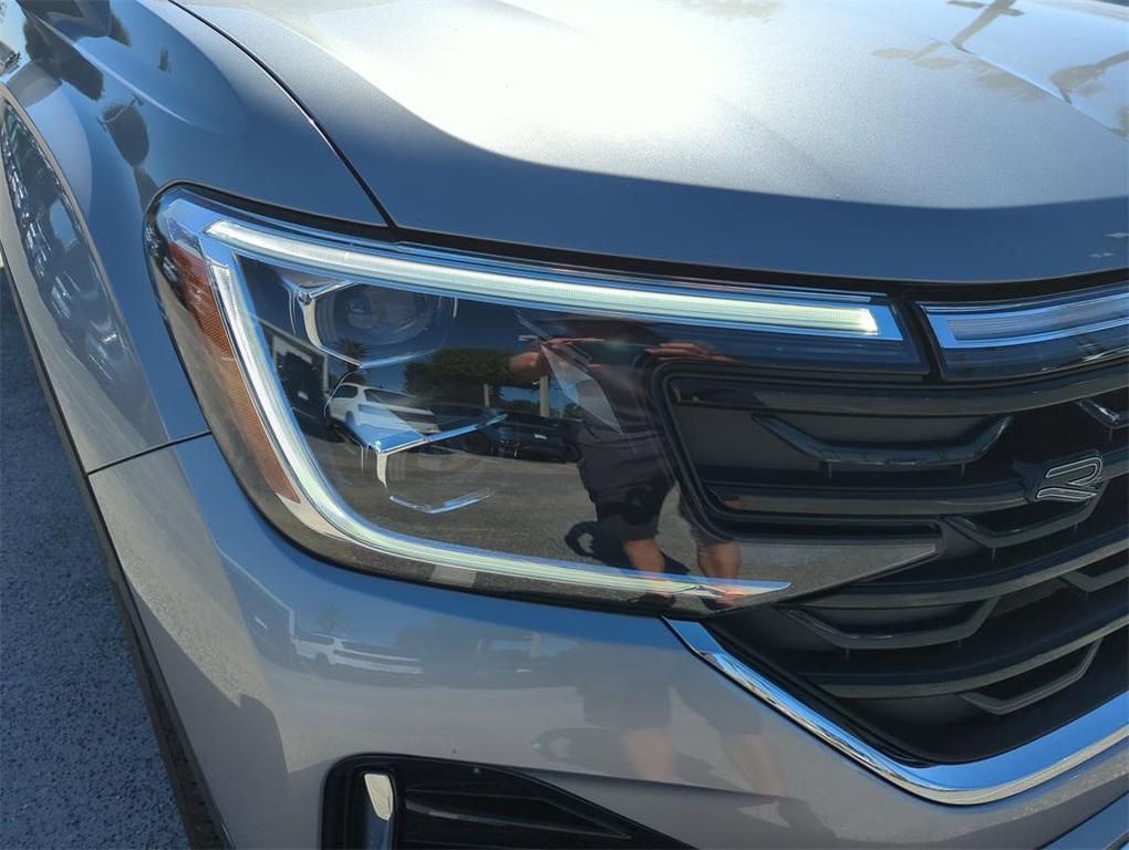 new 2026 Volkswagen Atlas car, priced at $55,998