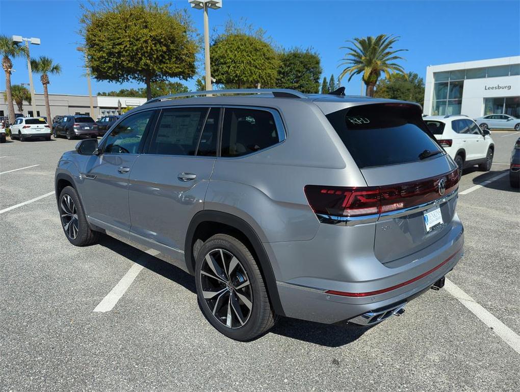 new 2026 Volkswagen Atlas car, priced at $55,998