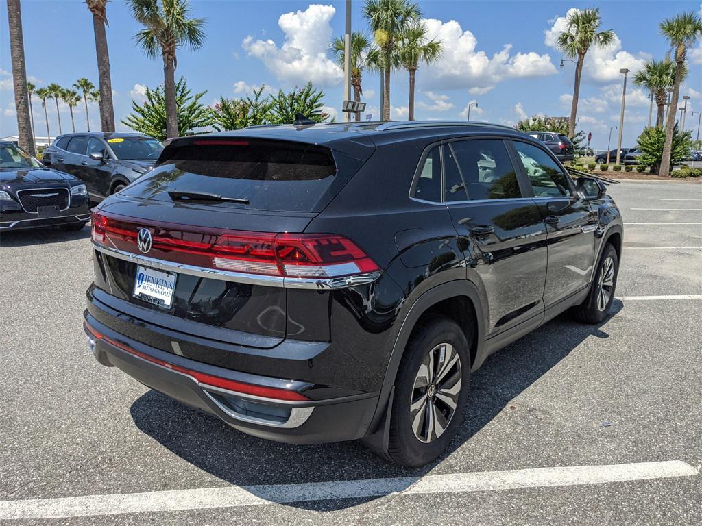 new 2025 Volkswagen Atlas Cross Sport car, priced at $35,637