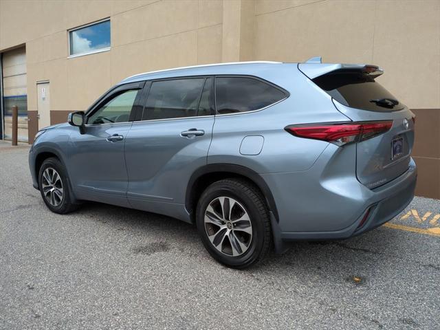 used 2021 Toyota Highlander car, priced at $31,851