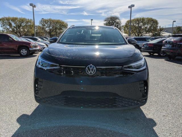 new 2025 Volkswagen ID.4 car, priced at $44,152